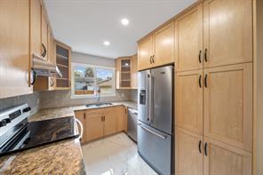 184 Whiteglen Crescent Ne, House detached with 5 bedrooms, 3 bathrooms and 3 parking in Calgary AB | Image 6