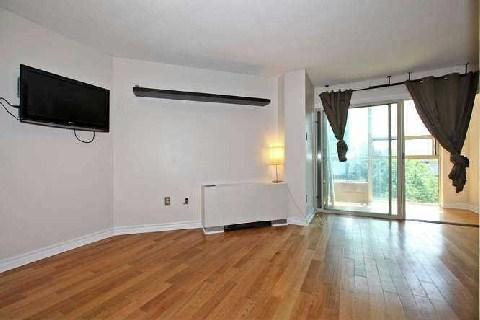 407 - 705 King St W, Condo with 0 bedrooms, 1 bathrooms and null parking in Toronto ON | Image 2
