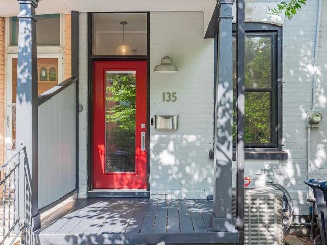 135 Morse St, House attached with 3 bedrooms, 2 bathrooms and 1 parking in Toronto ON | Image 23