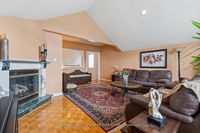 5935 Leeside Cres, House detached with 4 bedrooms, 4 bathrooms and 4 parking in Mississauga ON | Image 7