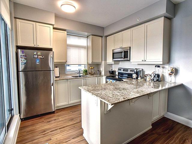 403 - 24 Woodstream Blvd, Condo with 2 bedrooms, 2 bathrooms and 1 parking in Vaughan ON | Image 4