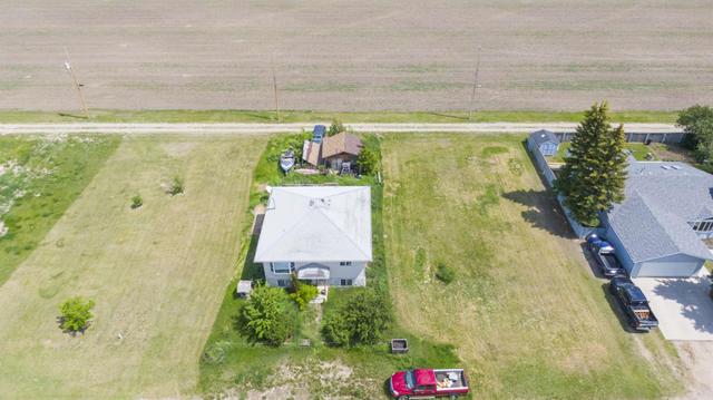 414 9 Avenue, House detached with 3 bedrooms, 2 bathrooms and 4 parking in Wheatland County AB | Card Image