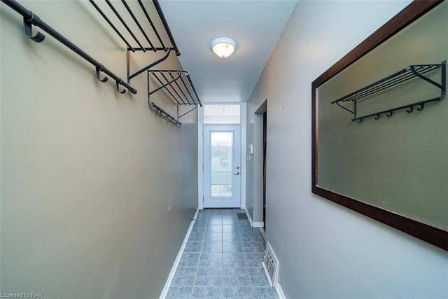 297 John St, House semidetached with 3 bedrooms, 3 bathrooms and 4 parking in Hamilton ON | Image 30