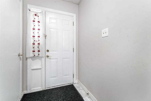 22 Sandringham Crt, Townhouse with 4 bedrooms, 3 bathrooms and 2 parking in Brampton ON | Image 38