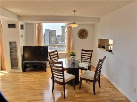 1811 - 633 Bay St, Condo with 1 bedrooms, 2 bathrooms and null parking in Toronto ON | Image 5