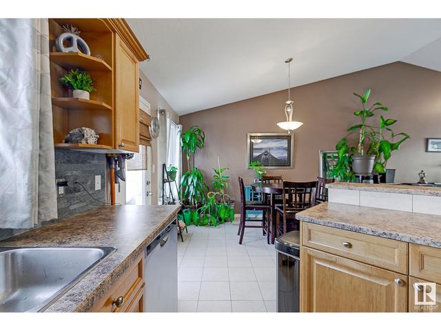 5502 53 St, House detached with 3 bedrooms, 2 bathrooms and null parking in Mundare AB | Image 8