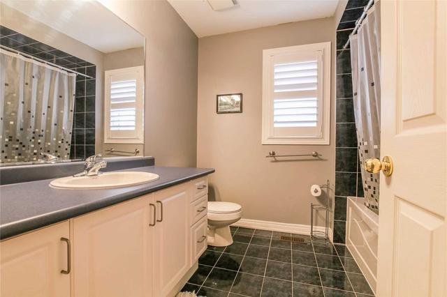 45 Ida Jane Grve, House detached with 4 bedrooms, 4 bathrooms and 4 parking in Whitchurch Stouffville ON | Image 3