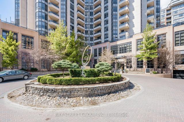 1019 - 500 Doris Ave, Condo with 2 bedrooms, 2 bathrooms and 1 parking in Toronto ON | Image 12