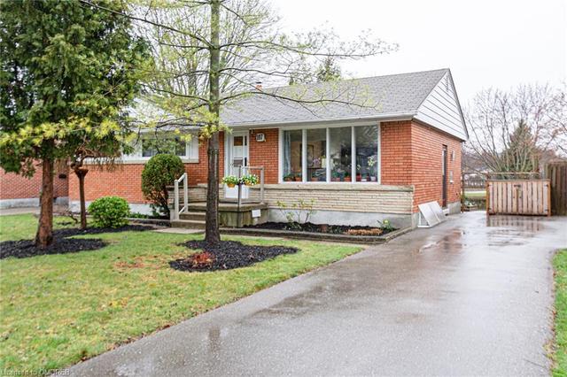 107 Clark Avenue, House detached with 4 bedrooms, 2 bathrooms and 3 parking in Kitchener ON | Image 1