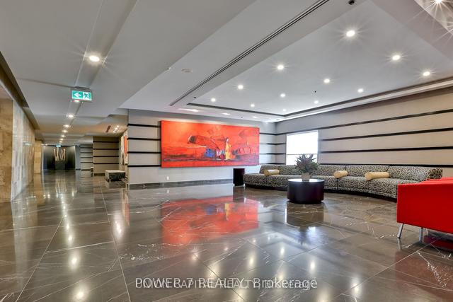 3303 - 8 Park Rd, Condo with 1 bedrooms, 1 bathrooms and 1 parking in Toronto ON | Image 5
