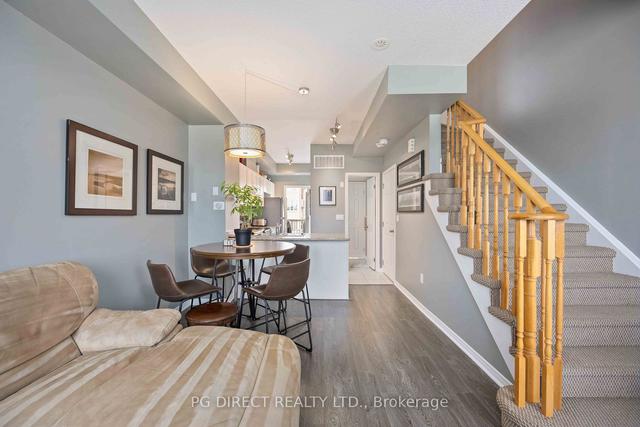 8 - 33 Island Rd, Townhouse with 3 bedrooms, 3 bathrooms and 1 parking in Toronto ON | Image 10
