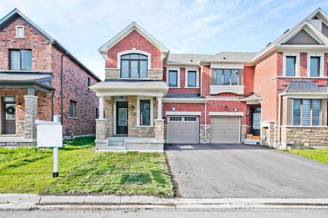 16 Casely Ave, House attached with 4 bedrooms, 3 bathrooms and 2 parking in Richmond Hill ON | Image 1