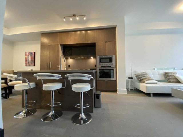 th2 - 80 Vanauley St, Townhouse with 4 bedrooms, 3 bathrooms and 2 parking in Toronto ON | Image 2