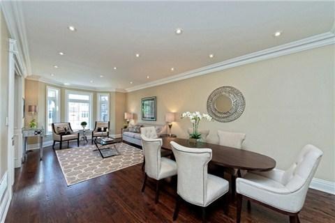 51 Franklin Ave, House detached with 3 bedrooms, 3 bathrooms and 2 parking in Toronto ON | Image 4