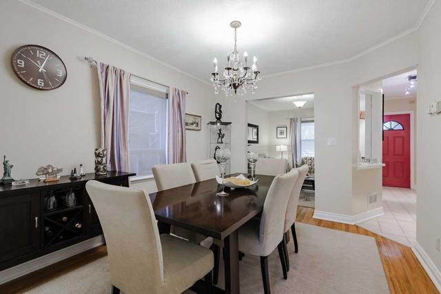 258 Gilbert Ave, House semidetached with 3 bedrooms, 2 bathrooms and 2 parking in Toronto ON | Image 25