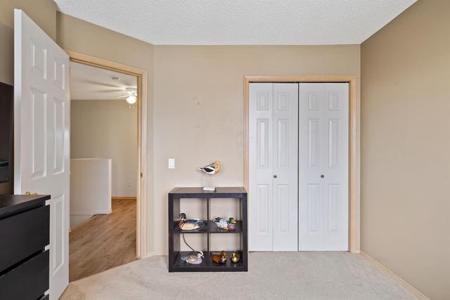 52 Shawbrooke Court Sw, Home with 3 bedrooms, 1 bathrooms and 2 parking in Calgary AB | Image 15