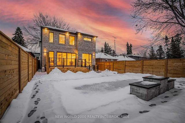44 Monkton Ave, House detached with 4 bedrooms, 5 bathrooms and 5 parking in Toronto ON | Image 31