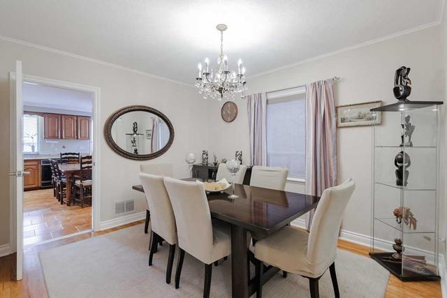 258 Gilbert Ave, House semidetached with 3 bedrooms, 2 bathrooms and 2 parking in Toronto ON | Image 23