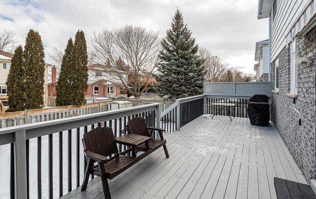 25 Camrose Dr, House detached with 3 bedrooms, 3 bathrooms and 6 parking in Georgina ON | Image 21