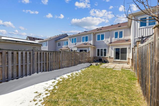 42 Devlin Cres, House attached with 3 bedrooms, 3 bathrooms and 2 parking in Whitby ON | Image 22
