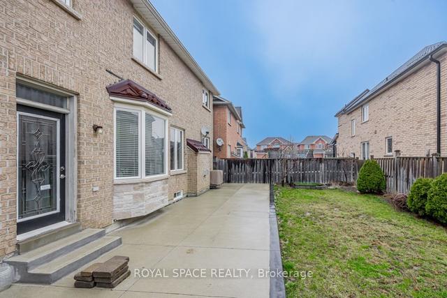 5 Iron Block Dr, House detached with 4 bedrooms, 3 bathrooms and 6 parking in Brampton ON | Image 21