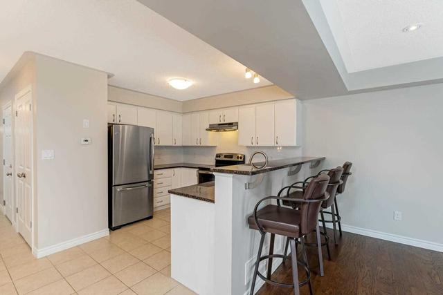 19 - 19 Summerfield Dr, Townhouse with 3 bedrooms, 3 bathrooms and 2 parking in Guelph ON | Image 5