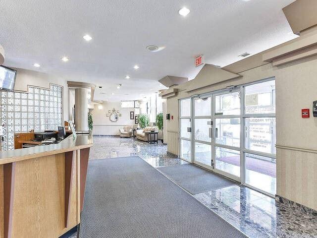 311 - 35 Trailwood Dr, Condo with 2 bedrooms, 2 bathrooms and 1 parking in Mississauga ON | Image 25