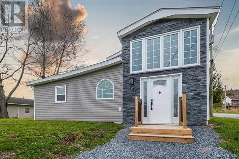 17 Milford Road, House detached with 3 bedrooms, 2 bathrooms and null parking in Saint John NB | Card Image
