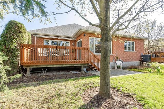 89 Basswood Drive, House detached with 2 bedrooms, 3 bathrooms and 4 parking in Guelph ON | Image 17