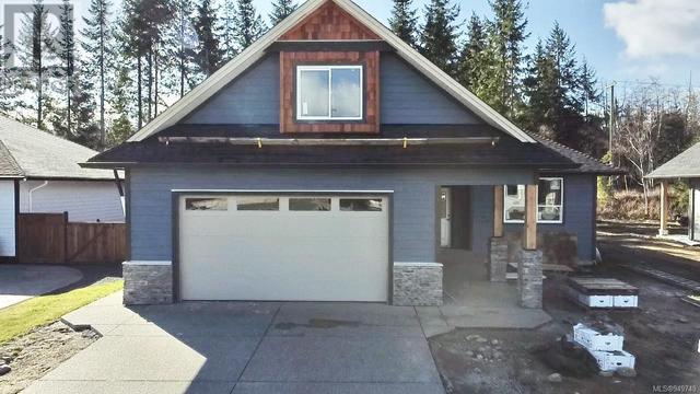 723 Salmonberry St, House detached with 3 bedrooms, 3 bathrooms and 3 parking in Campbell River BC | Image 1