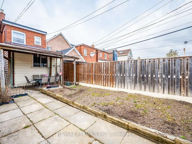 85 Earlscourt Ave, House detached with 3 bedrooms, 2 bathrooms and 2 parking in Toronto ON | Image 14