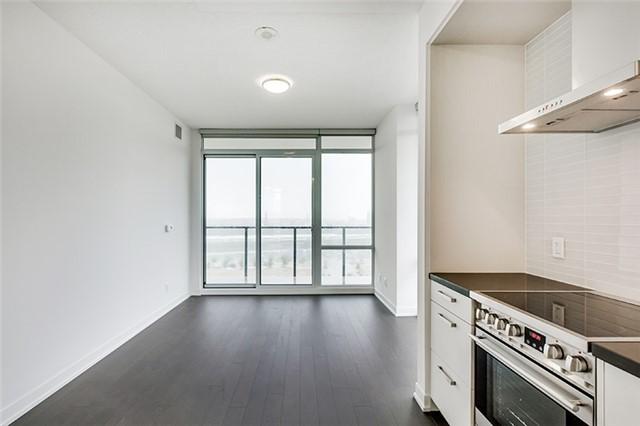 s-809 - 120 Bayview Ave, Condo with 2 bedrooms, 2 bathrooms and 1 parking in Toronto ON | Image 7