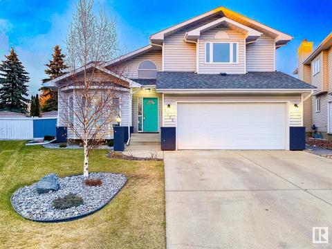 3244 36b Av Nw, House detached with 5 bedrooms, 3 bathrooms and null parking in Edmonton AB | Card Image