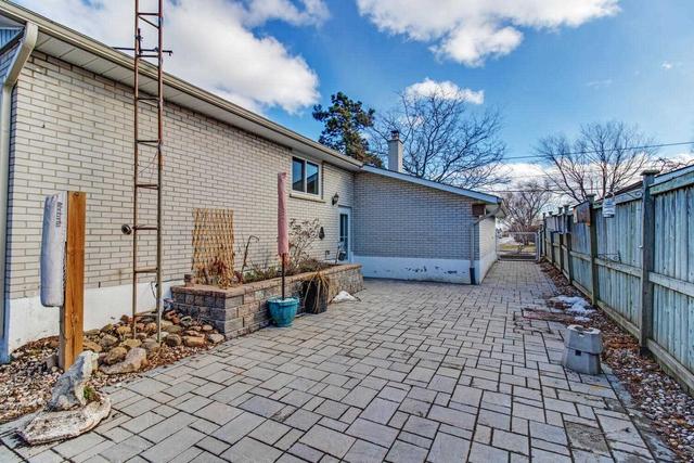 908 Lynx Ave, House detached with 3 bedrooms, 2 bathrooms and 6 parking in Pickering ON | Image 20