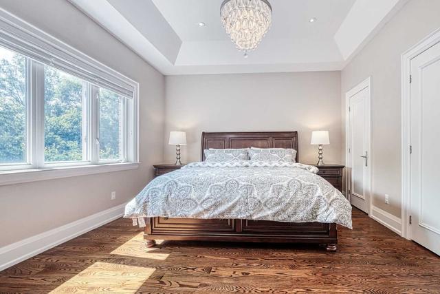 81 Stormont Ave, House detached with 5 bedrooms, 5 bathrooms and 4 parking in Toronto ON | Image 16