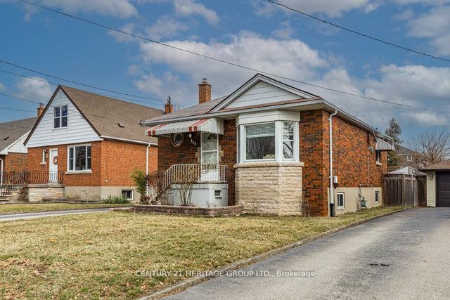 155 East 34th St W, House detached with 2 bedrooms, 2 bathrooms and 5 parking in Hamilton ON | Image 23