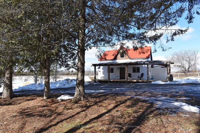 425 Digby Laxton Boundar Rd, House detached with 1 bedrooms, 2 bathrooms and 20 parking in Kawartha Lakes ON | Image 12