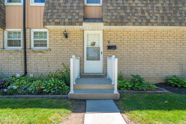 7 - 153 Limeridge Rd W, Townhouse with 3 bedrooms, 2 bathrooms and 1 parking in Hamilton ON | Image 23