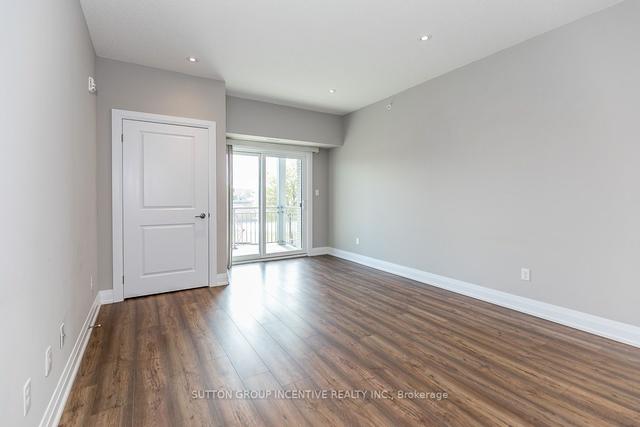 206 - 299 Cundles Rd E, Condo with 2 bedrooms, 2 bathrooms and 2 parking in Barrie ON | Image 10