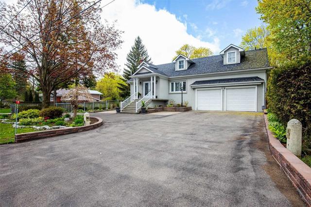18 West Hill Dr, House detached with 3 bedrooms, 3 bathrooms and 12 parking in Toronto ON | Image 12