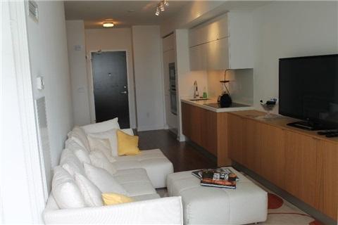 4010 - 21 Iceboat Terr, Condo with 1 bedrooms, 1 bathrooms and 1 parking in Toronto ON | Image 11