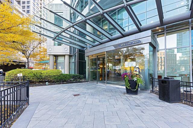 311 - 373 Front St W, Condo with 2 bedrooms, 2 bathrooms and 1 parking in Toronto ON | Image 6