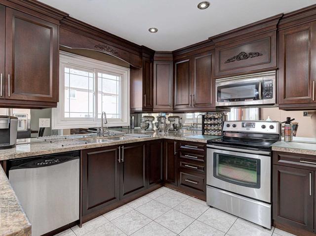 3 Mast Dr, House detached with 4 bedrooms, 4 bathrooms and 6 parking in Brampton ON | Image 7