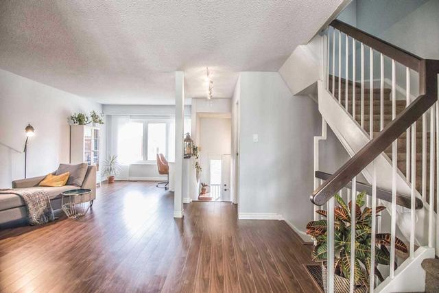 15 Peach Tree Path, Townhouse with 3 bedrooms, 3 bathrooms and 2 parking in Toronto ON | Image 1