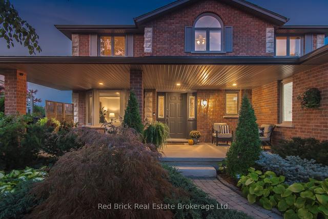 28 Bathgate Dr, House detached with 4 bedrooms, 4 bathrooms and 4 parking in Guelph ON | Image 36