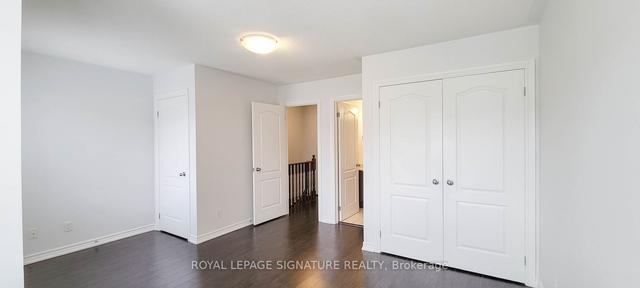 8 Bakewell St, Townhouse with 3 bedrooms, 3 bathrooms and 2 parking in Brampton ON | Image 5