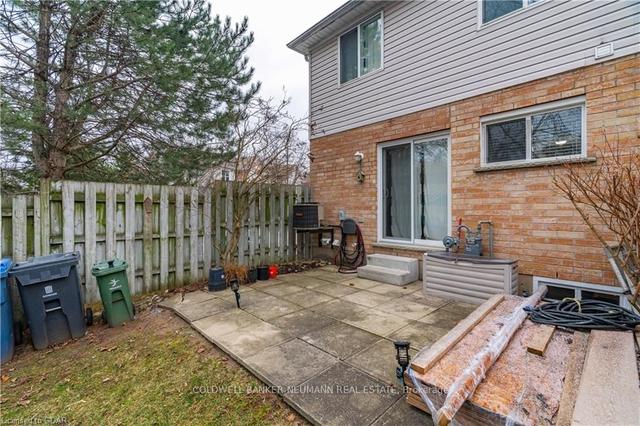 17 - 240 London Rd W, Townhouse with 3 bedrooms, 2 bathrooms and 1 parking in Guelph ON | Image 9