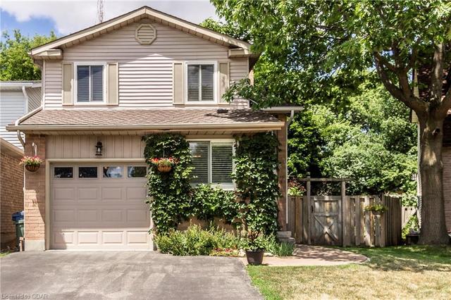 7 Valeriote Place, House detached with 3 bedrooms, 2 bathrooms and 5 parking in Guelph ON | Image 1