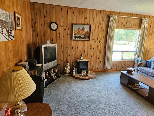 432 Alexander Road, House detached with 3 bedrooms, 1 bathrooms and 5 parking in Central Kootenay K BC | Image 8