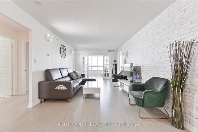 1002 - 228 Bonis Ave, Condo with 2 bedrooms, 2 bathrooms and 1 parking in Toronto ON | Image 5